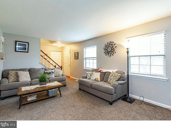 4th image of 317 De Rose Ct