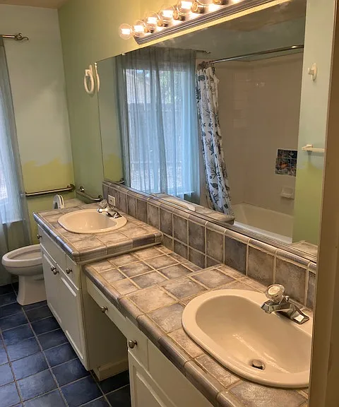 6084 N Gentry Ave — Photo 21