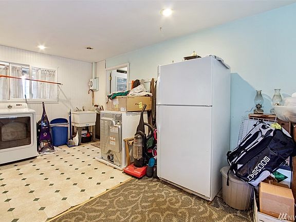 5th image of 3712 296th Street Ct E