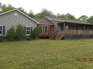 1572 Horton Ln, Princeton, WV 24739