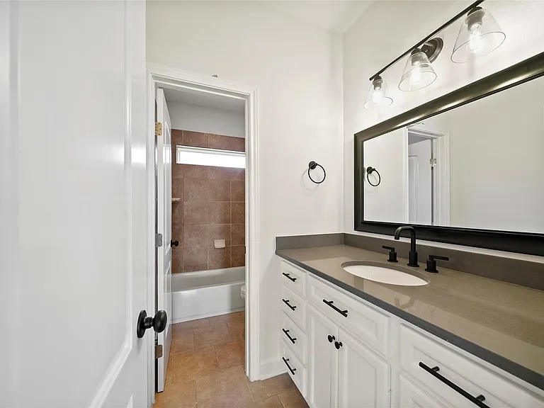 5408 Jonathan Ln — Photo 14