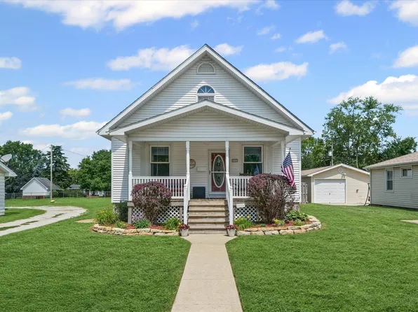341 E Summer St, Paxton, IL 60957