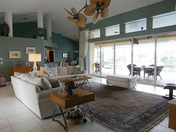 5th image of 475 Monaco Dr