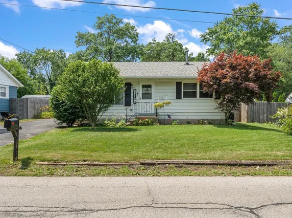 2913 Jackson St, Michigan City, IN 46360