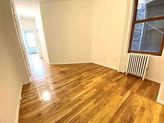 4th image of 226 W 16th St APT C1