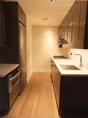 Rented by R New York | media 4