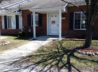 29443 Pendleton Club Dr #1, Farmington Hills, MI 48336