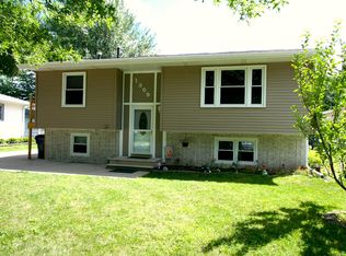 1309 Edgewood Dr, Waterloo, IA 50701