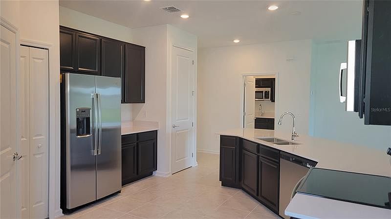 2nd image of 740 Citrus Reserve Blvd #A