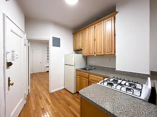 Rented by Compass | media 6