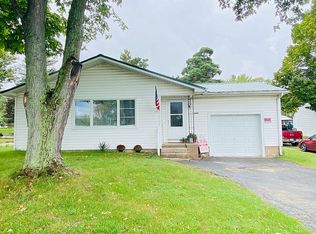 1043 E Dayton Rd, Caro, MI 48723