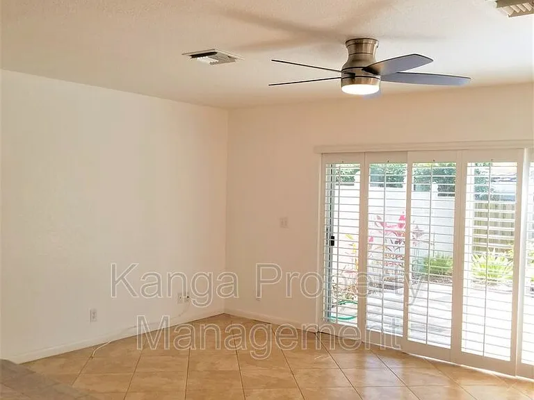 3221 SW 15th Ave — Photo 5