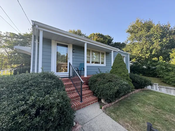 31 Toole Drive, Branford, CT 06405