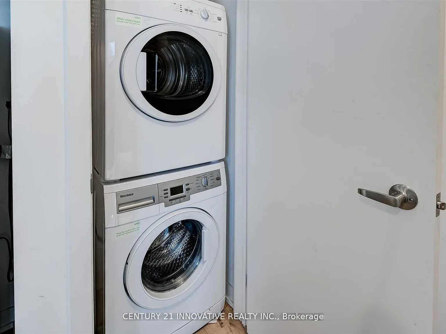 3 bed, $1,000 — Photo 4