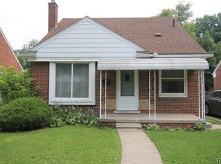 21643 Newcastle Rd, Harper Woods, MI 48225