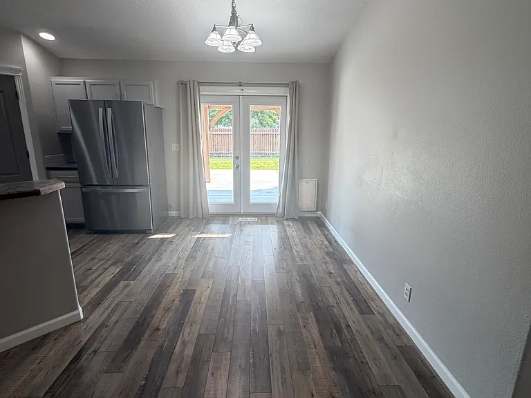 16566 N Liverpool Ln — Photo 5
