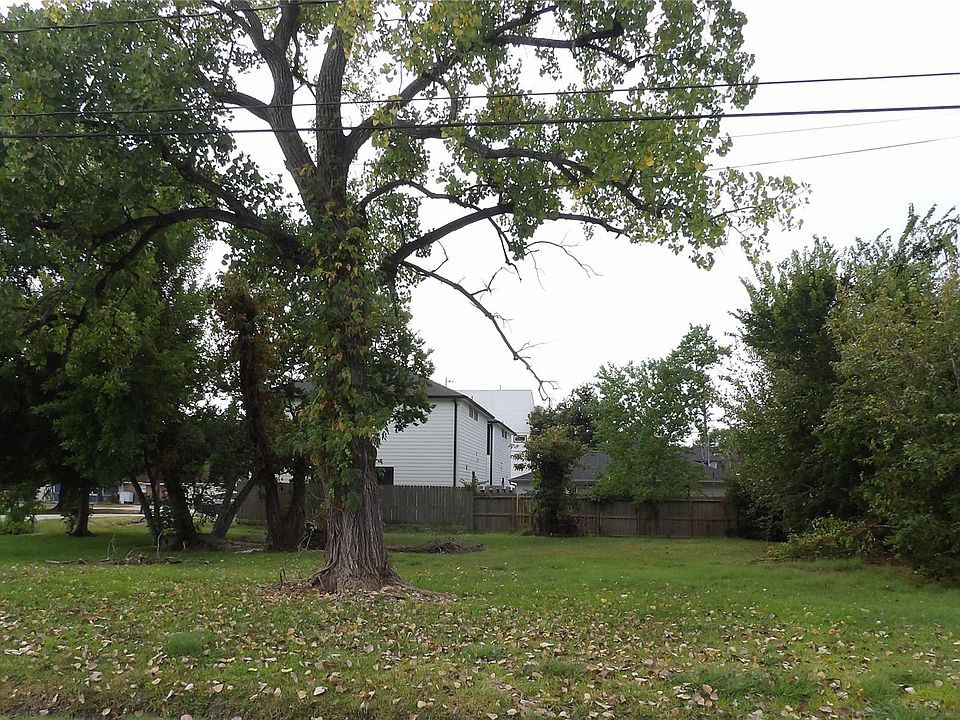 1st image of 3734 Noah St