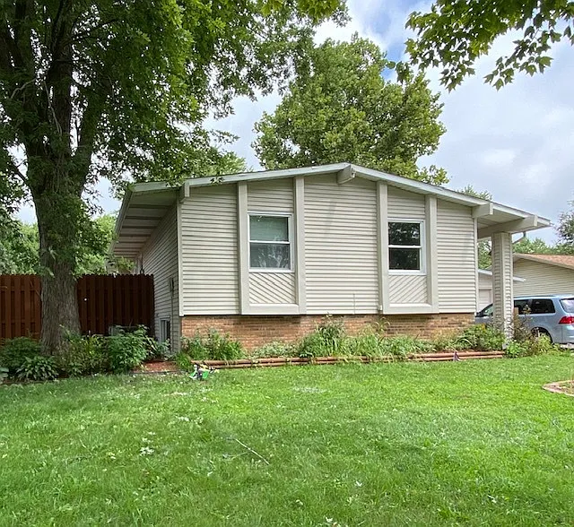 3306 W William St photo 1