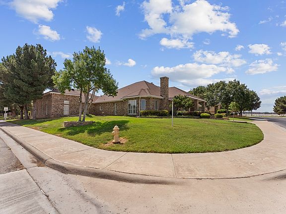 3rd image of 2804 Callaway Dr