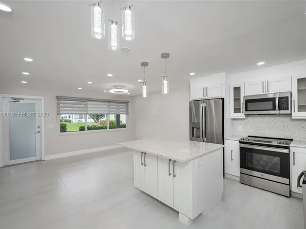 102 Upminster E #102, Deerfield Beach, FL 33442
