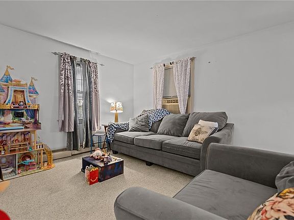 4th image of 333 Phenix Ave