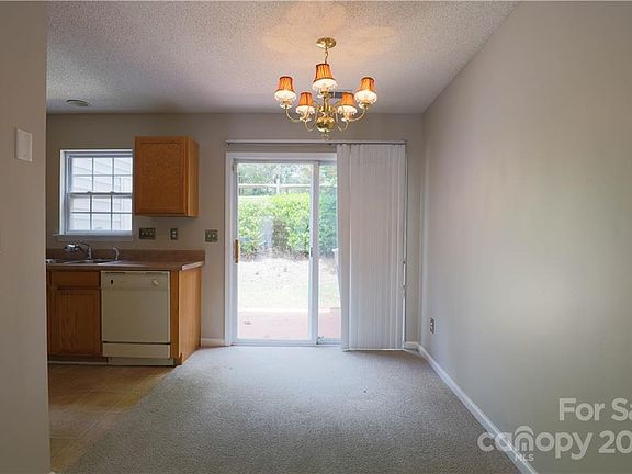 4th image of 133 Lynch Cir