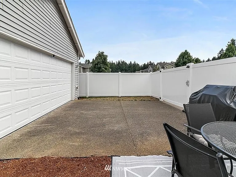 1415 Burnside Pl — Photo 20