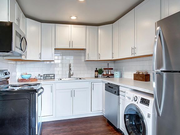 5th image of 2827 21st Ave W APT 2