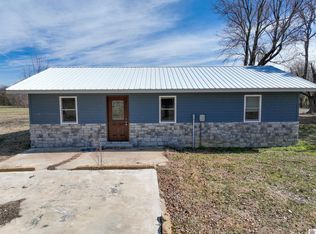 756 Woodville Rd, Kevil, KY 42053