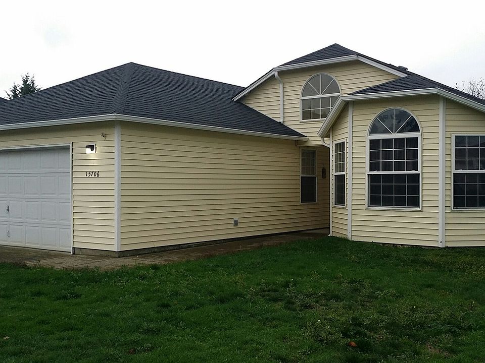 1st image of 15706 NE Hickory St