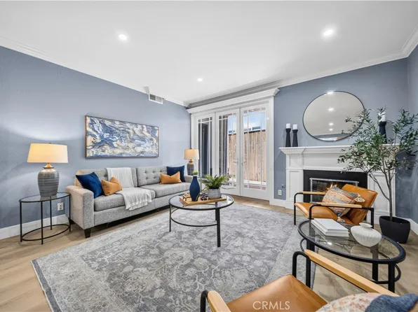 450 San Vicente Blvd Unit 104, Santa Monica, CA 90402