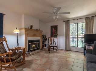 3220 Calle De Molina, Santa Fe, NM 87507