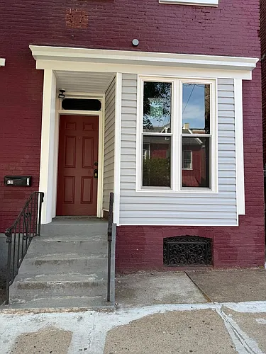 420 W King Street Photo 1