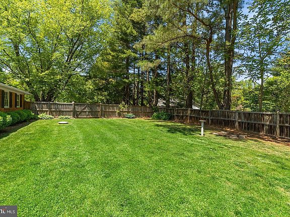 2nd image of 5291 Merry Oaks Rd