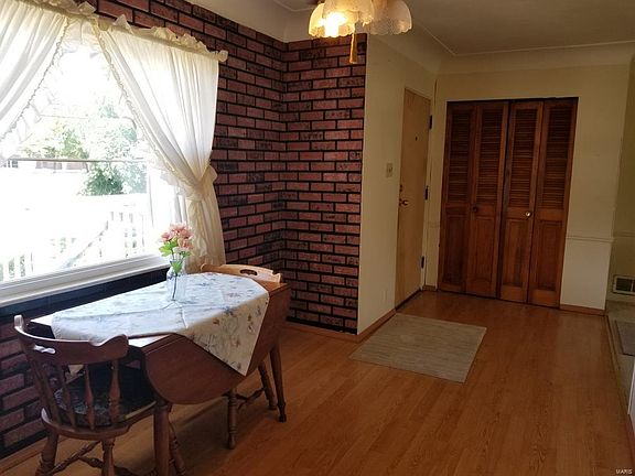 5th image of 3731 Joyce St