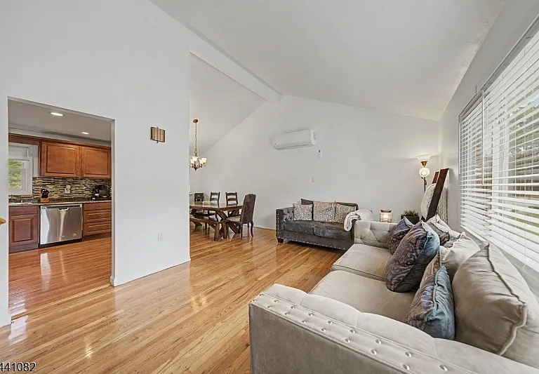 23 Distler Ave — Photo 6