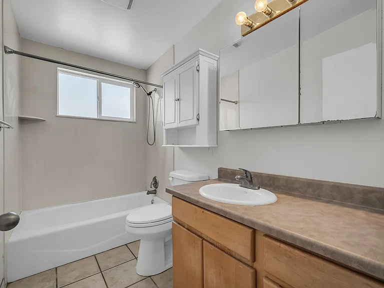 2189 E 6675 S — Photo 19