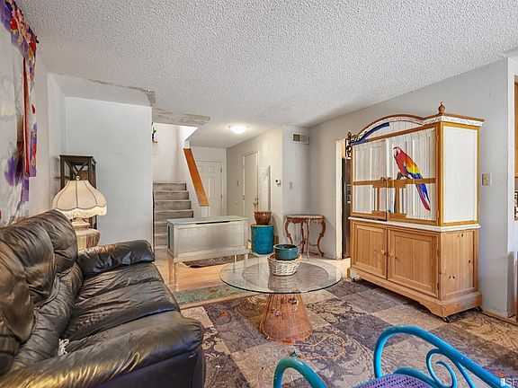 4th image of 30 Vista View Ct