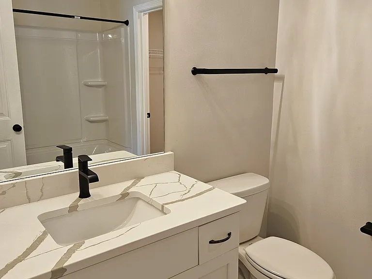 411 Perry Ave #1 — Photo 10