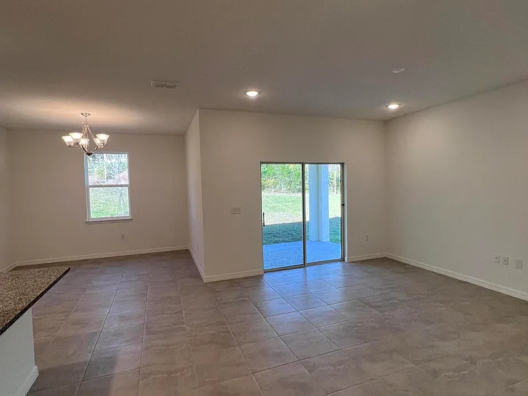 246 Brookshire Ave — Photo 2