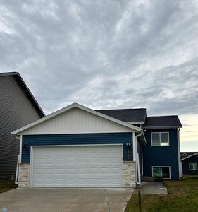6744 66th Ave S, Horace, ND, 58047