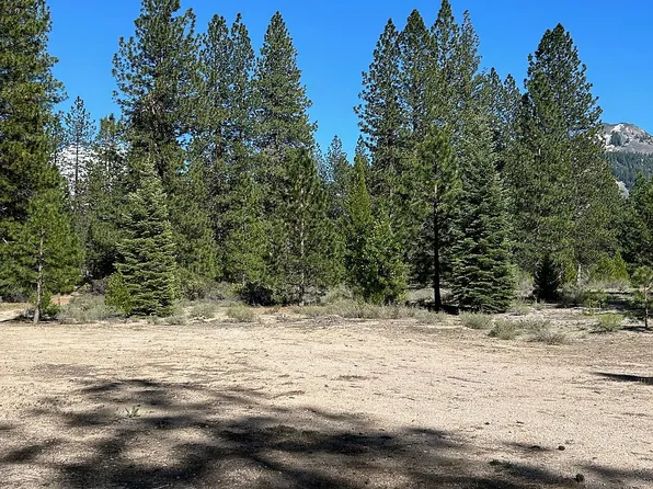 6729 Shasta Cv, Weed, CA 96094