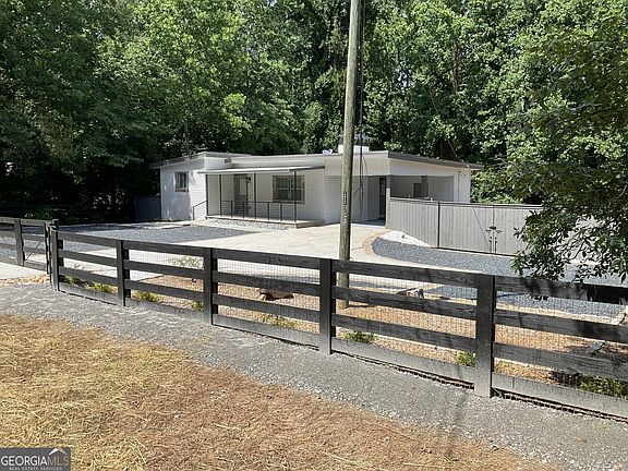 2nd image of 3603 Hamilton Mill Rd