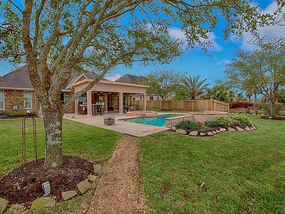 4th image of 5205 Sandy Meadow Ln