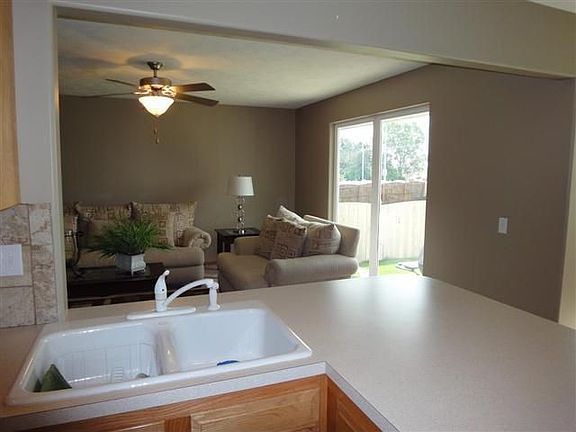 4th image of 2607 Aberdeen Dr