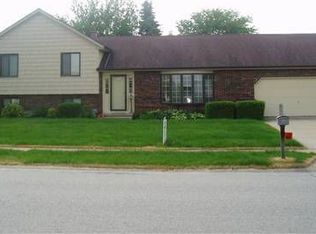 1720 Provincial Dr, South Bend, IN 46614