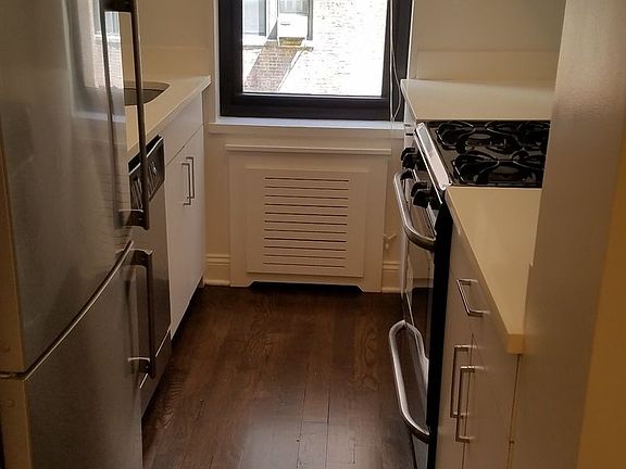 5th image of 405 E 56th St APT 2B