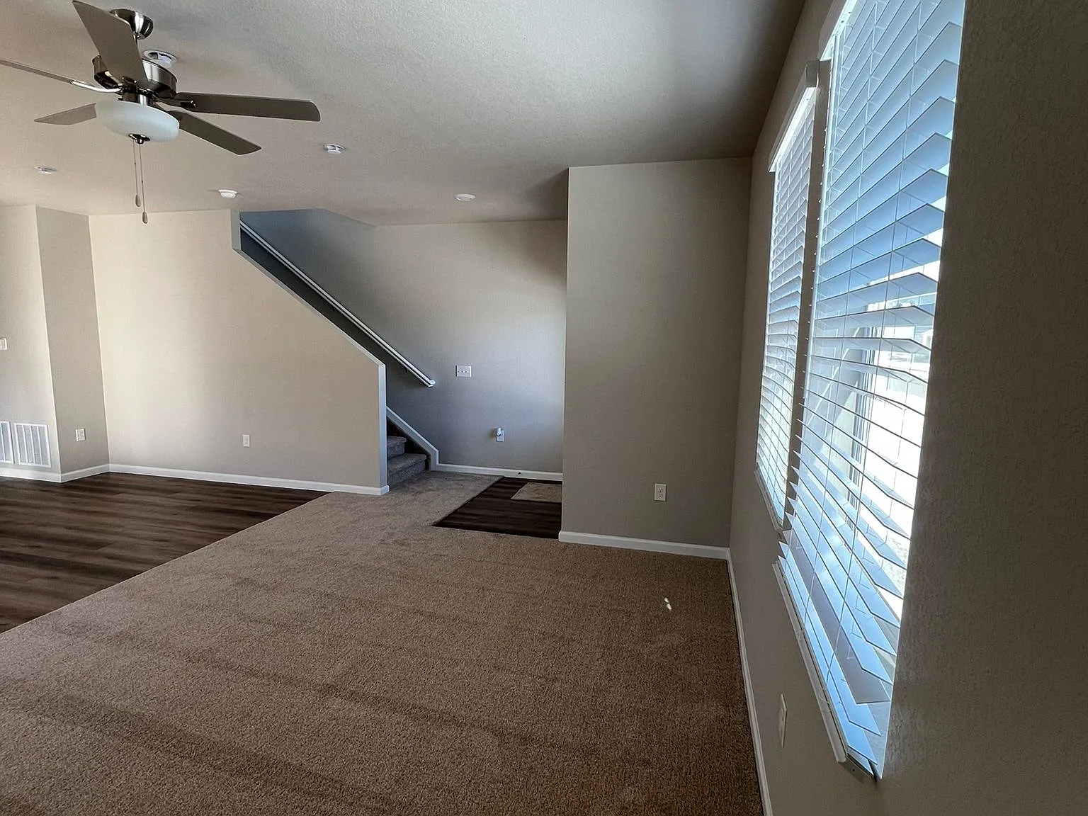 3029 Oxley St — Photo 3