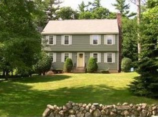 1 Castle Ct, Londonderry, NH 03053