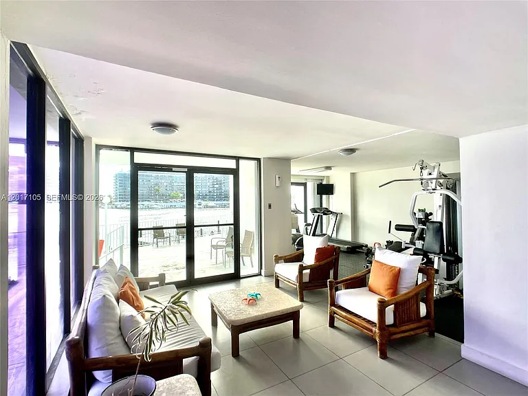 6820 Indian Creek Dr #9C — Photo 20